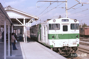 烏山線下りキハ40 宝積寺駅 1987年3月5日